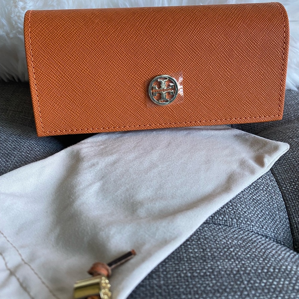 Tory Burch Leather Sunglasses Case with Pouch NWT